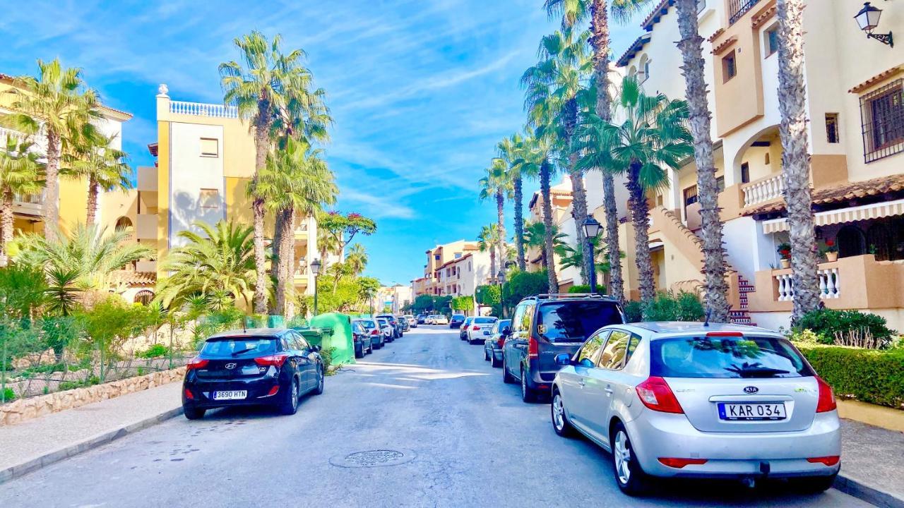 Beautiful Apartment Near Playa De Los Locos Torrevieja Exterior photo
