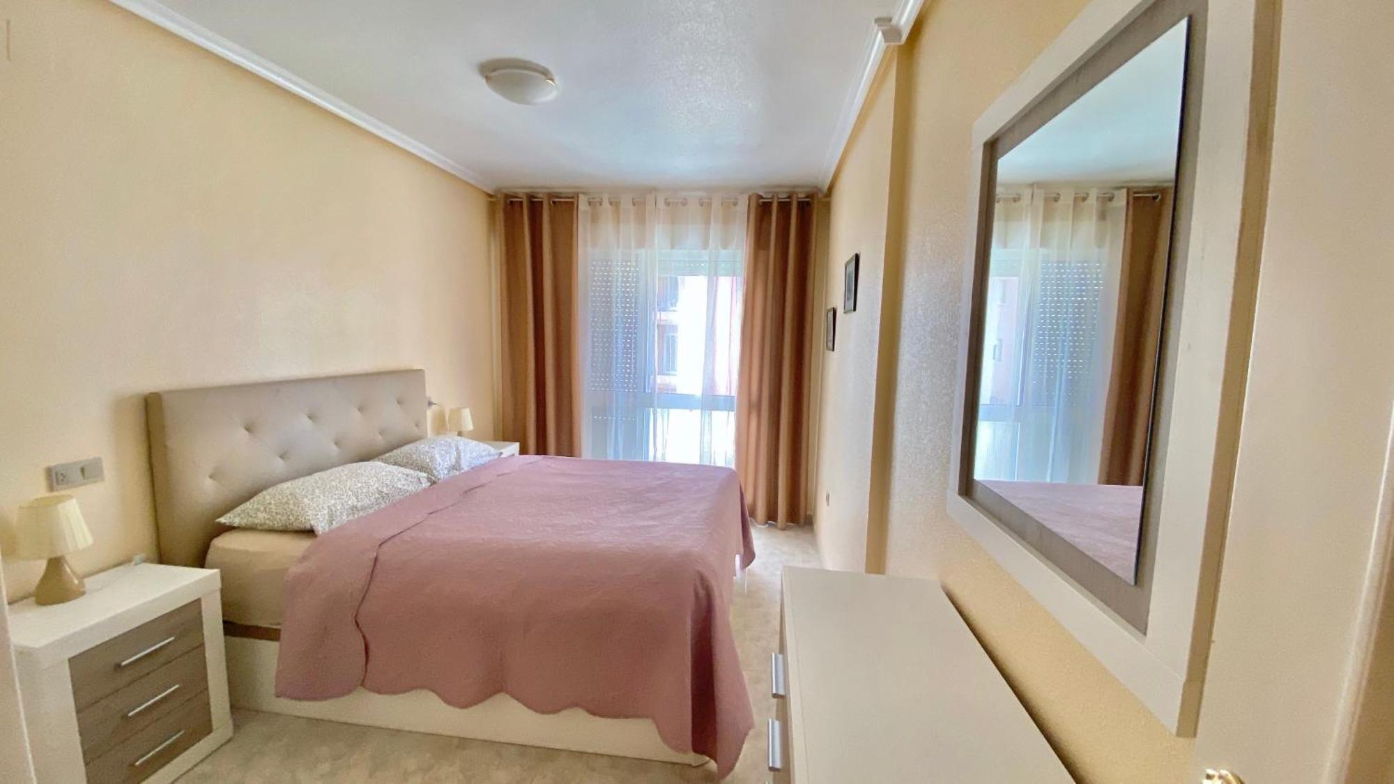 Beautiful Apartment Near Playa De Los Locos Torrevieja Exterior photo